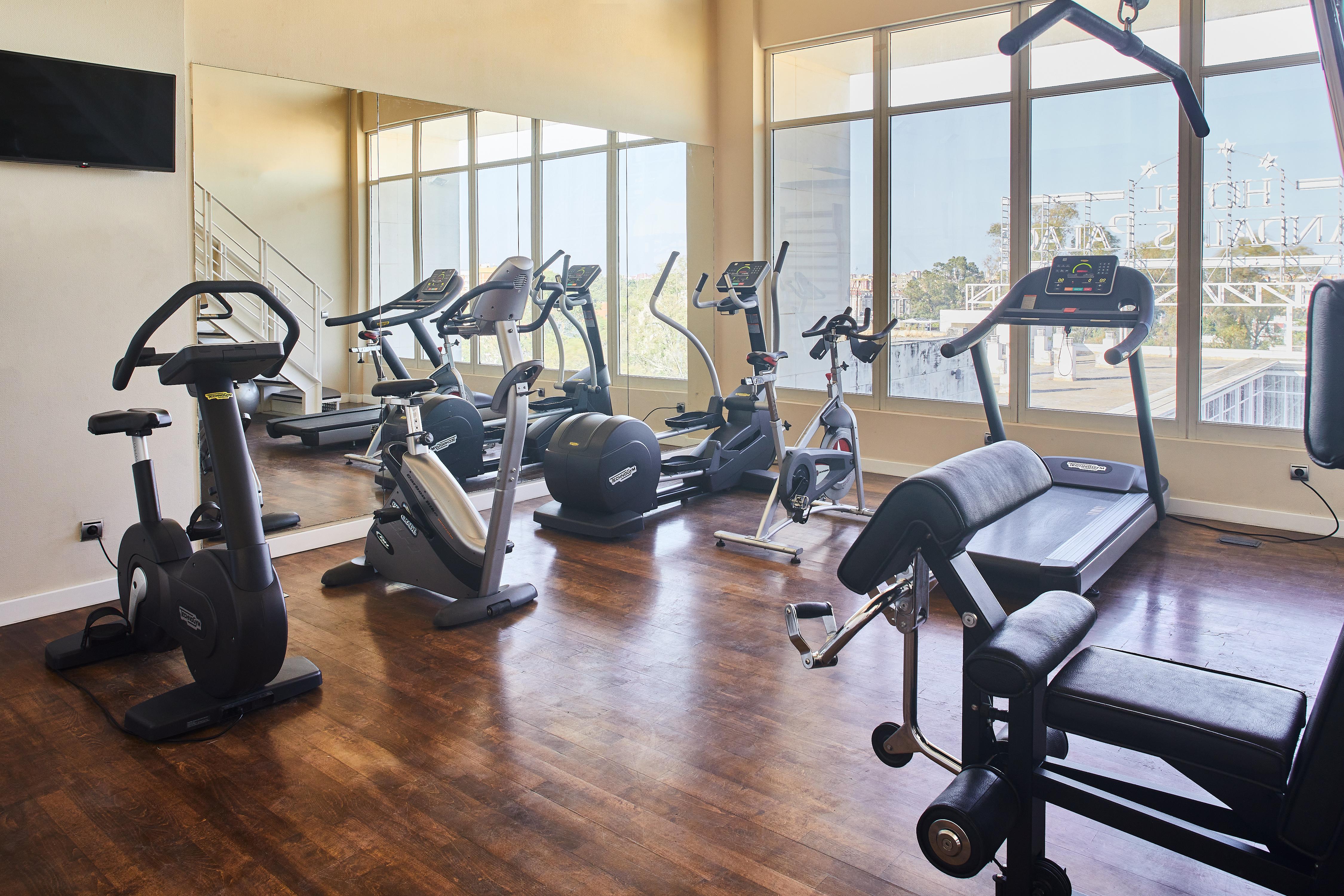 Silken Al-Andalus Palace Sevilla Exterior foto A gym in Johannesburg, South Africa