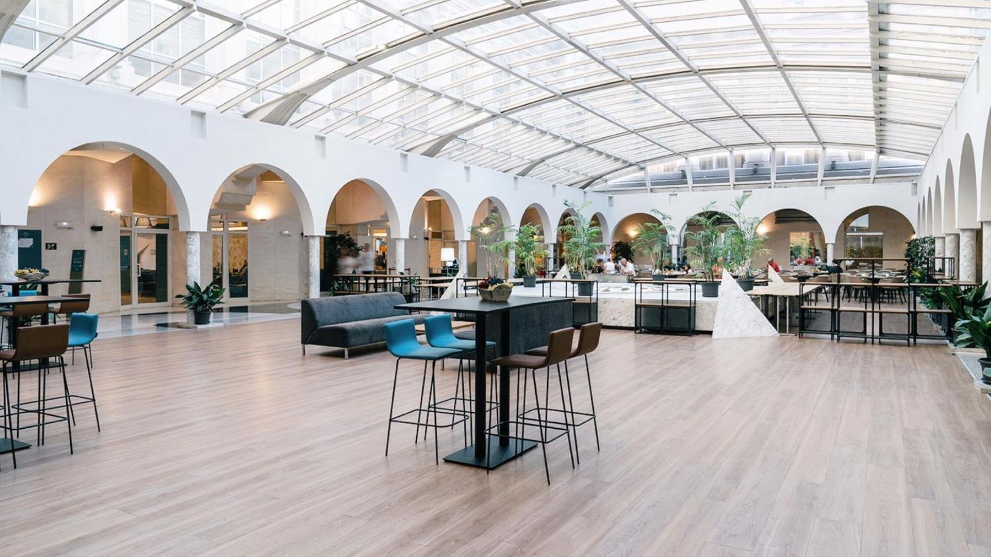Silken Al-Andalus Palace Sevilla Exterior foto The interior of the hotel